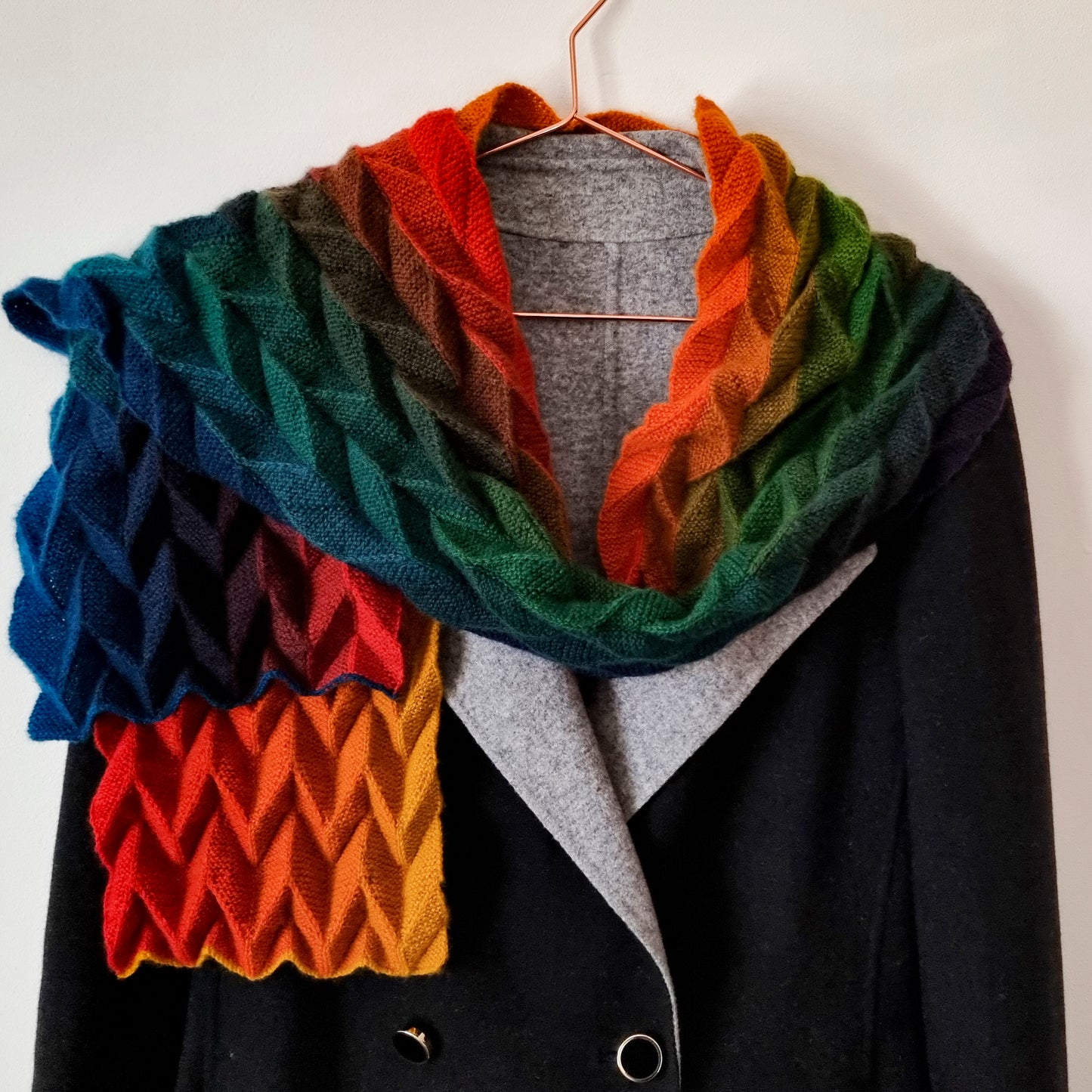 shifting chevrons pattern